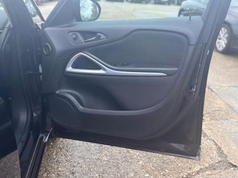 Vauxhall Zafira Tourer 2.0 CDTi Exclusiv Auto Euro 5 5dr