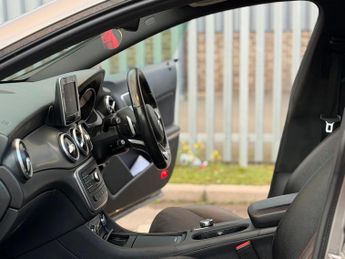 Mercedes-Benz CLA 2.1 CLA220 CDI AMG Sport Coupe 7G-DCT Euro 6 (s/s) 4dr