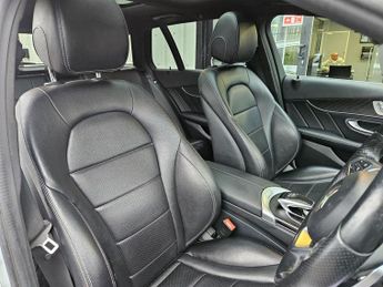 Mercedes-Benz C Class 2.1 C250d AMG Line (Premium Plus) 7G-Tronic+ Euro 6 (s/s) 5dr