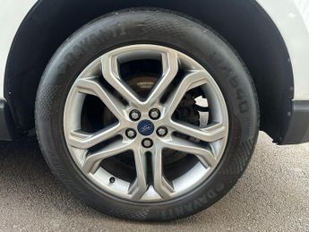 Ford Edge 2.0 TDCi Titanium AWD Euro 6 (s/s) 5dr