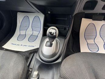 Honda Jazz 1.4 i-VTEC ES i SHIFT Euro 4 5dr