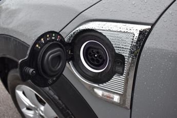 MINI Countryman 1.5 10kWh Cooper SE Classic Auto ALL4 Euro 6 (s/s) 5dr