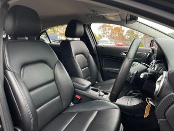 Mercedes-Benz A Class 2.1 A200d Sport (Premium) 7G-DCT Euro 6 (s/s) 5dr