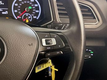 Volkswagen T-Roc 1.5 TSI EVO Design DSG Euro 6 (s/s) 5dr