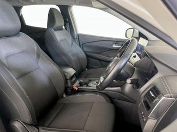 Nissan Qashqai 1.3 DIG-T MHEV N-Connecta Euro 6 (s/s) 5dr