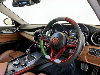 Alfa Romeo Giulia 2.0T Veloce Auto Euro 6 (s/s) 4dr