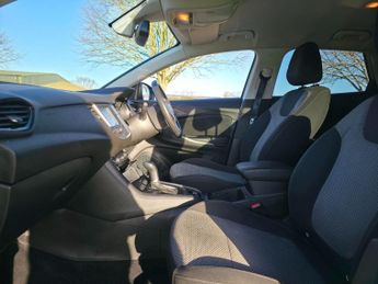 Vauxhall Grandland X 1.2 Turbo SE Premium Auto Euro 6 (s/s) 5dr