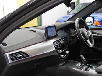 BMW 5 Series 2.0 520d M Sport Auto xDrive Euro 6 (s/s) 4dr