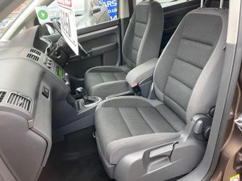 Volkswagen Touran 1.6 TDI SE DSG Euro 5 5dr