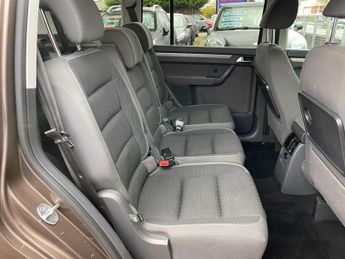 Volkswagen Touran 1.6 TDI SE DSG Euro 5 5dr