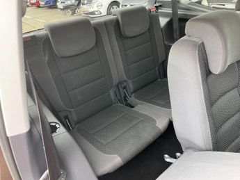 Volkswagen Touran 1.6 TDI SE DSG Euro 5 5dr