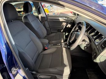 Volkswagen Golf 1.0 TSI SE Nav DSG Euro 6 (s/s) 5dr