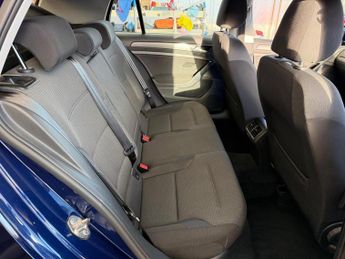 Volkswagen Golf 1.0 TSI SE Nav DSG Euro 6 (s/s) 5dr