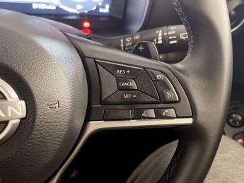 Nissan Juke 1.0 DIG-T N-Connecta DCT Auto Euro 6 (s/s) 5dr