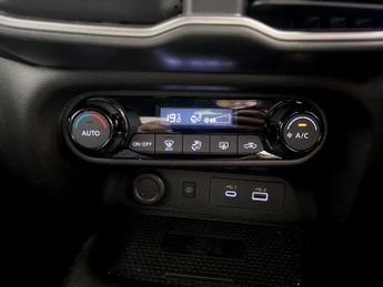 Nissan Juke 1.0 DIG-T N-Connecta DCT Auto Euro 6 (s/s) 5dr