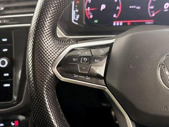 Volkswagen Tiguan 1.5 TSI R-Line DSG Euro 6 (s/s) 5dr