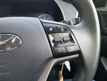 Hyundai TUCSON 1.7 CRDi Blue Drive SE Nav DCT Euro 6 (s/s) 5dr