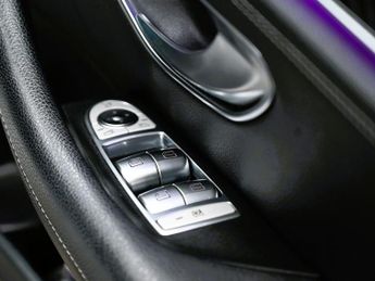 MERCEDES-BENZ E-CLASS 2.0 E220d AMG Line Saloon 4dr Diesel G-Tronic+ Euro 6 (s/s) (194