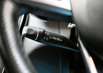 MERCEDES-BENZ C-CLASS 2.1 C220d AMG Line Coupe 2dr Diesel G-Tronic+ Euro 6 (s/s) (170 