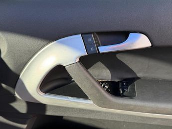 Audi A3 1.2 TFSI S line S Tronic Euro 5 (s/s) 3dr