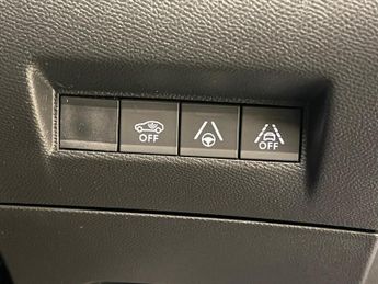 Peugeot E-2008 50kWh GT Premium Auto 5dr