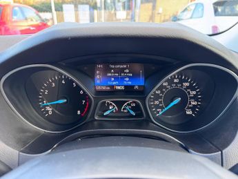 Ford Focus 1.0T EcoBoost Titanium Auto Euro 6 (s/s) 5dr