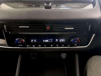 Nissan Qashqai 1.3 DIG-T MHEV N-Connecta Euro 6 (s/s) 5dr