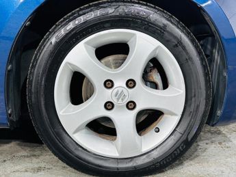 Suzuki Swift 1.5 GLX 5dr