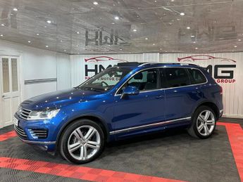 Volkswagen Touareg 3.0 TDI V6 BlueMotion Tech R-Line Tiptronic 4WD Euro 6 (s/s) 5dr