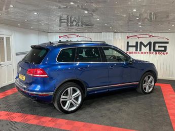 Volkswagen Touareg 3.0 TDI V6 BlueMotion Tech R-Line Tiptronic 4WD Euro 6 (s/s) 5dr