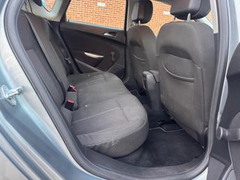 Vauxhall Astra 1.6 16v SRi Auto Euro 5 5dr