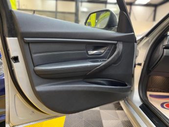 BMW 3 Series 3.0 330d M Sport Auto xDrive Euro 5 (s/s) 4dr