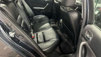 Honda Accord 2.4 i-VTEC EX 4dr