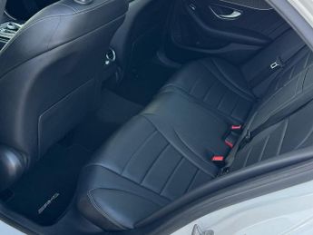 Mercedes-Benz C Class 1.6 C200d AMG Line (Premium) G-Tronic+ Euro 6 (s/s) 4dr