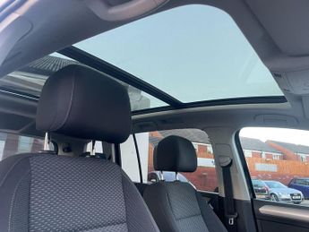 Volkswagen Touran 1.6 TDI SE Family MPV 5dr Diesel DSG Euro 6 (s/s) (115 ps)