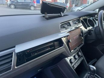 Volkswagen Touran 1.6 TDI SE Family MPV 5dr Diesel DSG Euro 6 (s/s) (115 ps)