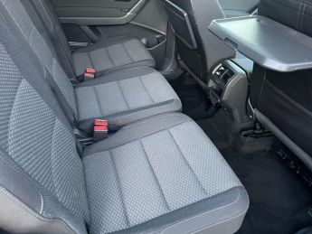 Volkswagen Touran 1.6 TDI SE Family MPV 5dr Diesel DSG Euro 6 (s/s) (115 ps)