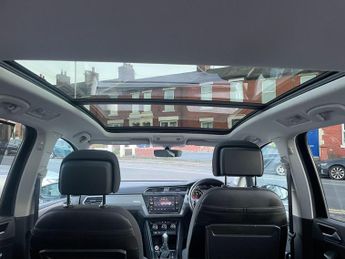 Volkswagen Touran 1.6 TDI SE Family MPV 5dr Diesel DSG Euro 6 (s/s) (115 ps)