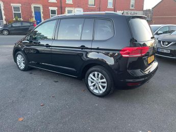 Volkswagen Touran 1.6 TDI SE Family MPV 5dr Diesel DSG Euro 6 (s/s) (115 ps)