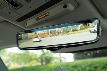 Land Rover Defender 110 2.0 SD4 First Edition Auto 4WD Euro 6 (s/s) 5dr