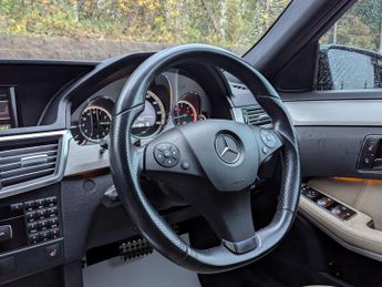 Mercedes-Benz E Class 2.1 E220 CDI BlueEfficiency Sport Tiptronic Euro 5 4dr