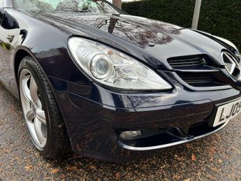 Mercedes-Benz SLK 3.5 SLK350 Convertible 2dr Petrol 7G-Tronic (242 g/km, 272 bhp)