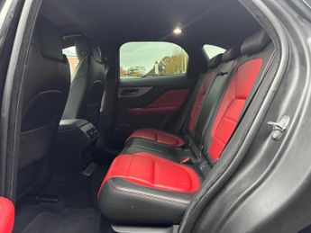 Jaguar F-PACE 2.0 D180 R-Sport Auto AWD Euro 6 (s/s) 5dr