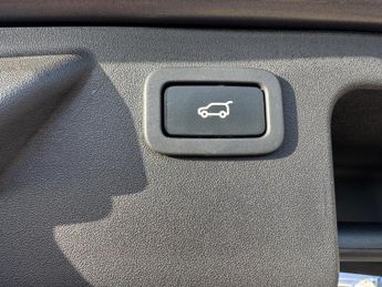 Land Rover Discovery Sport 2.0 TD4 SE Tech Auto 4WD Euro 6 (s/s) 5dr