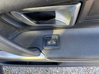 Land Rover Discovery Sport 2.0 TD4 SE Tech Auto 4WD Euro 6 (s/s) 5dr