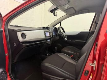 Toyota Yaris 1.5 VVT-h T Spirit CVT Euro 5 5dr