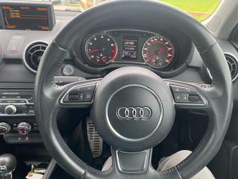 Audi A1 1.4 TFSI Sport S Tronic Euro 5 (s/s) 3dr