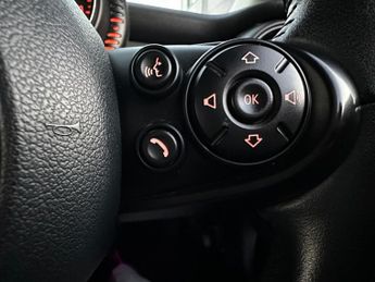 MINI Hatch 1.5 Cooper Auto Euro 6 (s/s) 5dr