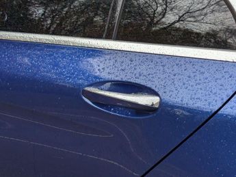 Mercedes-Benz C Class 2.1 C220d AMG Line (Premium) G-Tronic+ Euro 6 (s/s) 4dr