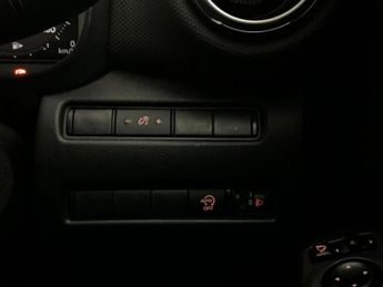 Nissan Juke 1.0 DIG-T N-Connecta DCT Auto Euro 6 (s/s) 5dr